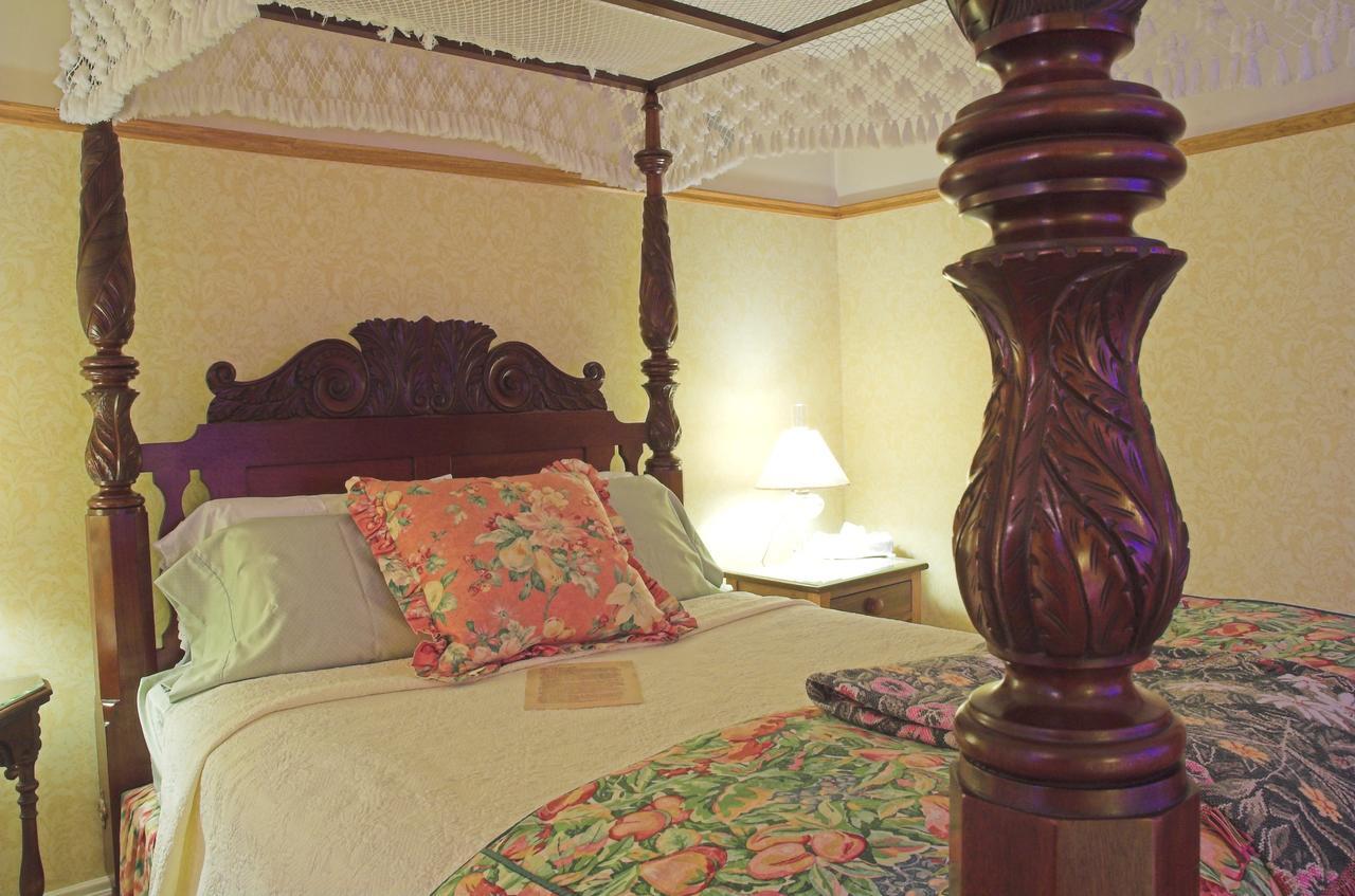 White Lace Inn スタージョンベイ エクステリア 写真